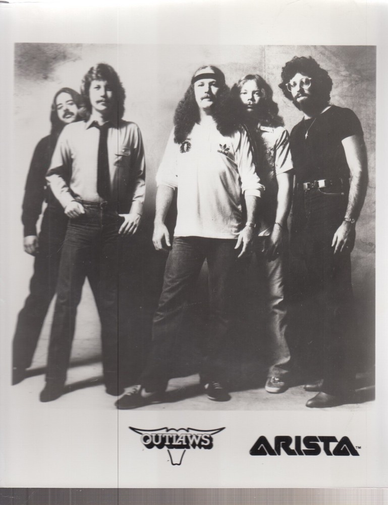 outlaws     press  photo