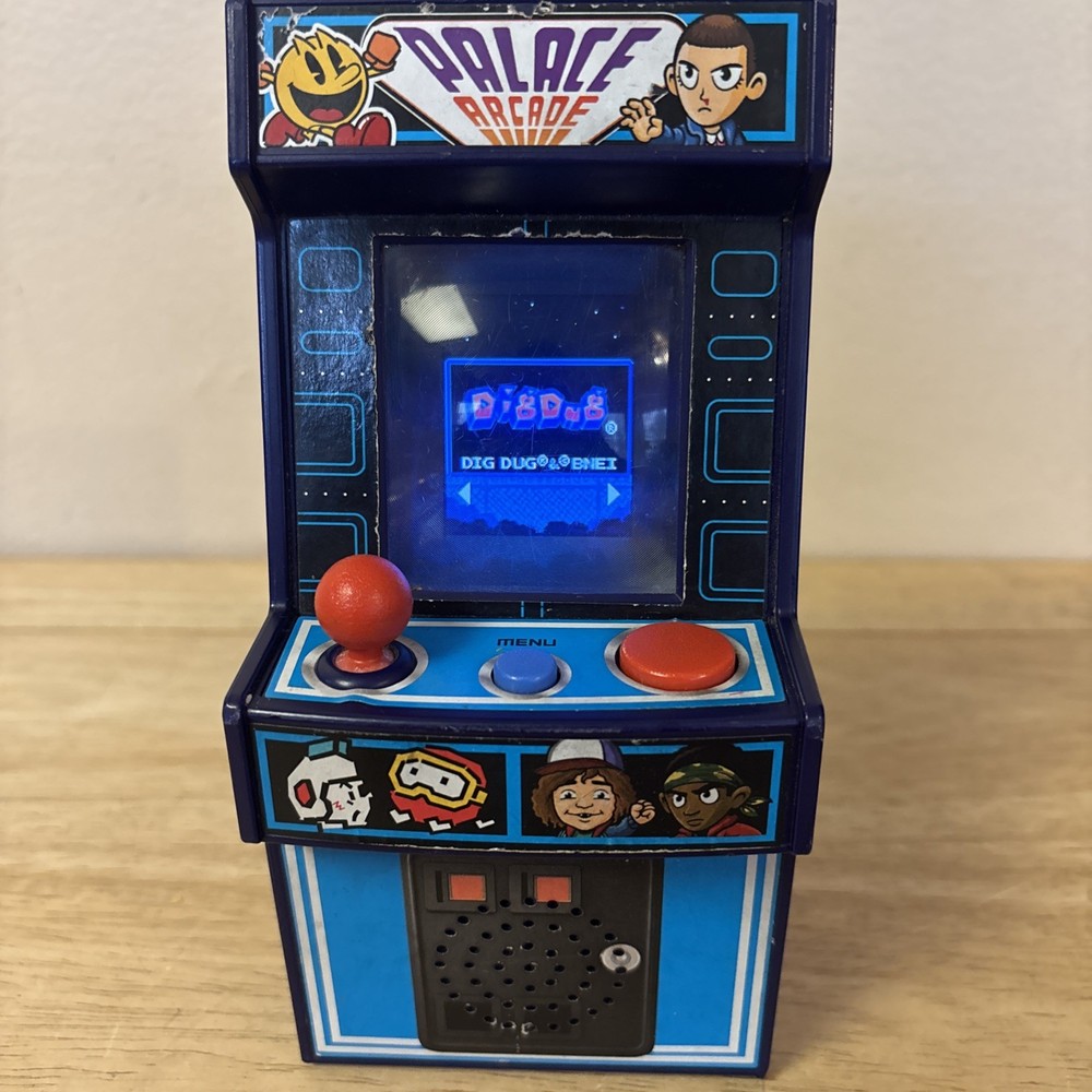Stranger Things Palace Arcade Hasbro Mini 20 Game Unit Working See Description