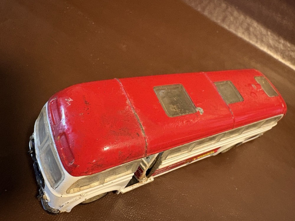 Sunnyside Toy Bus SS 5856 - Nuts-Biscuits - 1:64 5.5" Long - Pullback Action