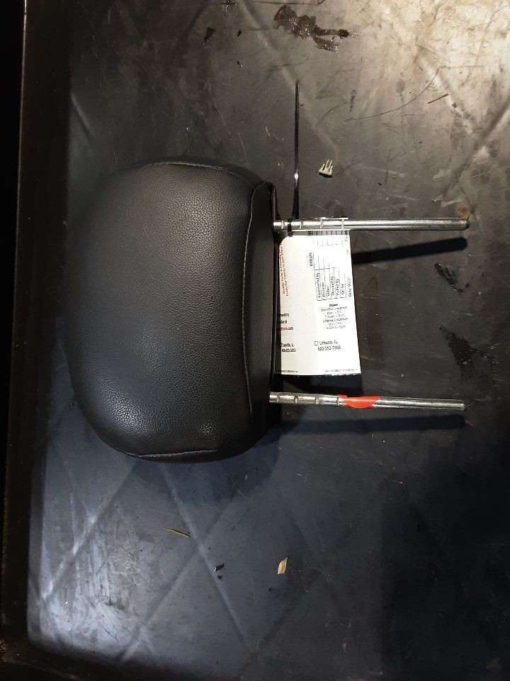 TRAILBLAZ 2009 Headrest 2413651