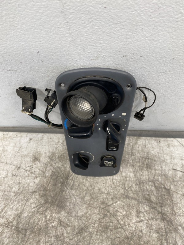 2005 Freightliner Columbia Climate Control (718-11220)