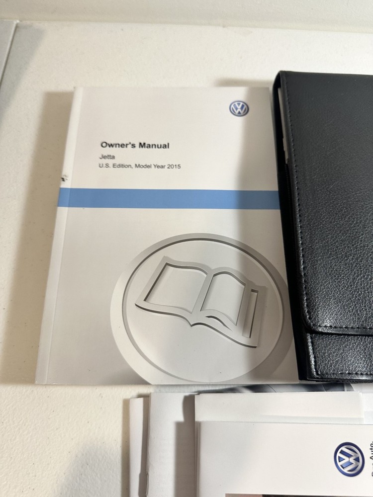2015 Volkswagen Jetta Owner's Manual Set