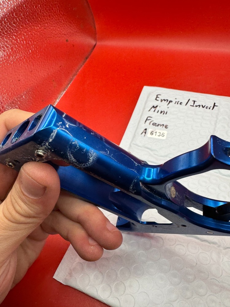 Empire / Invert Mini Frame