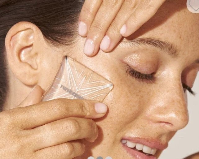 Tweezerman Clear Skin Microderm Tool
