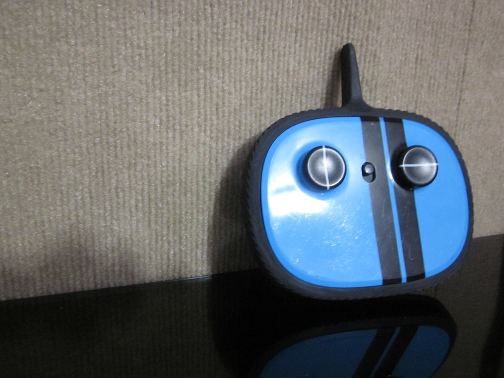 Sharper Image Road Rage Speed Bumpers Blue Remote Control Only Tested