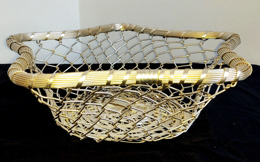 STAR METAL BASKET