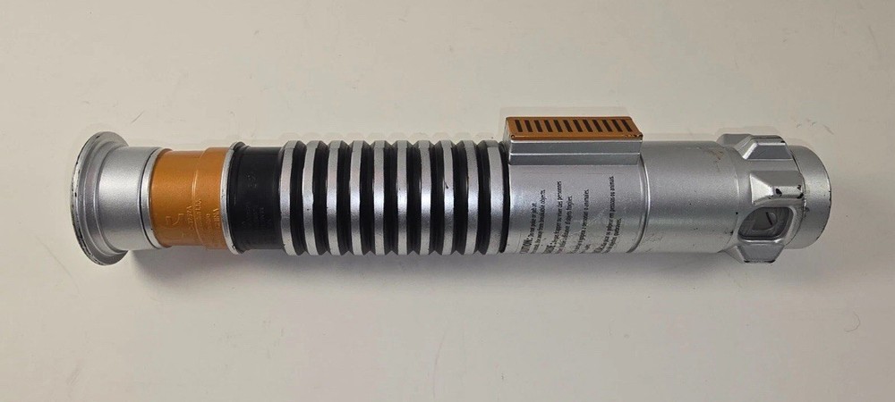 Hasbro Bladebuilders 2015 Star Wars Extendable Luke Skywalker Lightsaber C-3252A