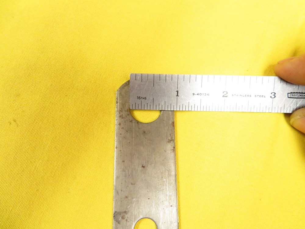 Universal Exhaust Hanger