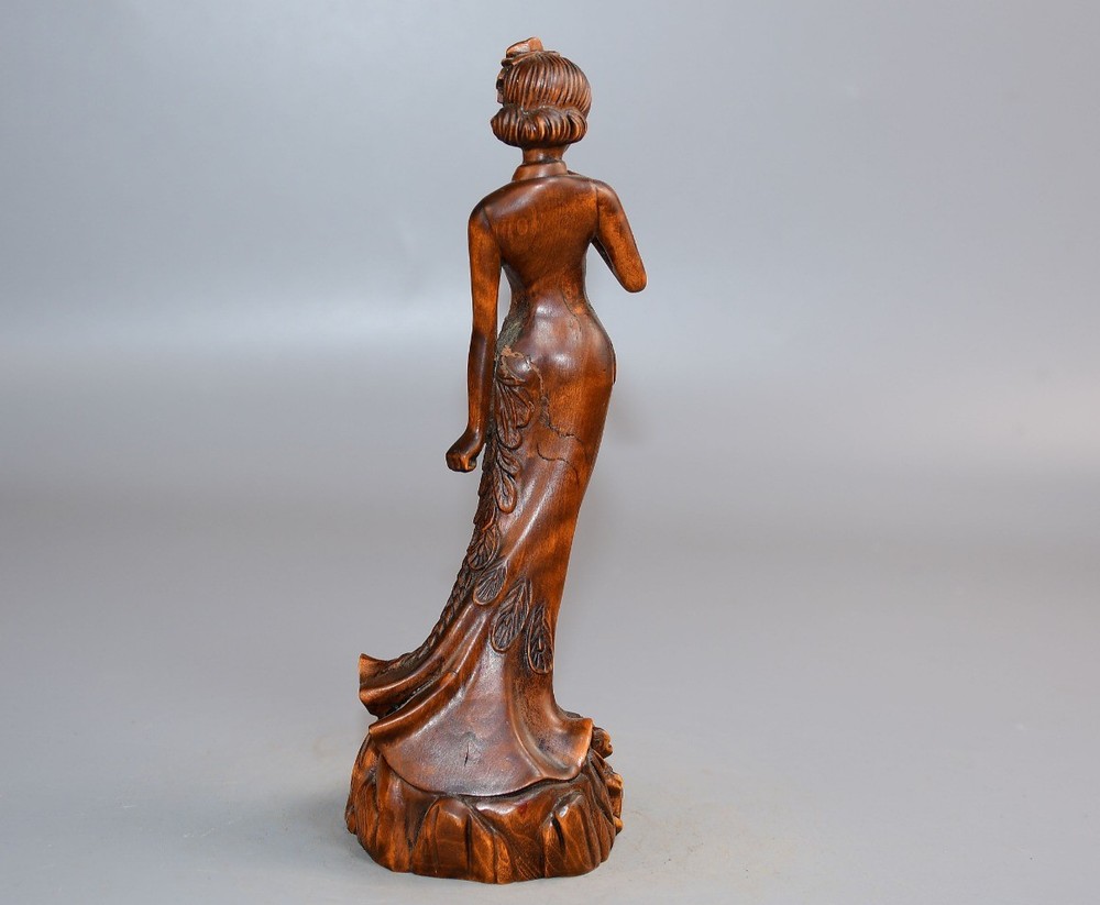 Exquisite Boxwood Phoenix Beauty Ornament