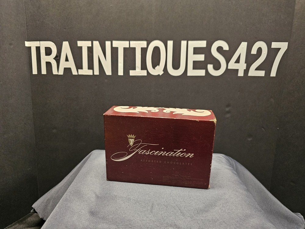 Vintage Fascination Assorted Chocolates Candy Box - Chicago