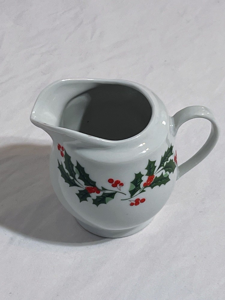 Holly Leaf & Berries Cream & Sugar Set With Serving Tray ABC Distributing