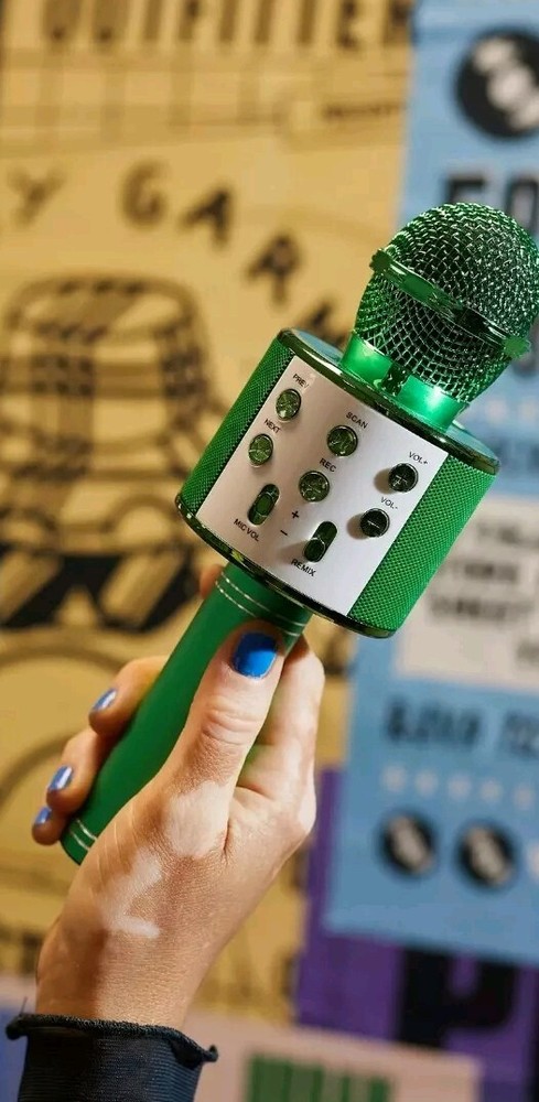 Karaoke Microphone :Urban Outfitters: Green