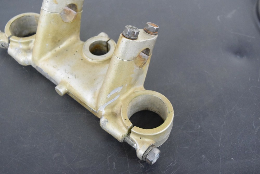SUZUKI 1982 1983 PE175 PE 175 FORK STEERING UPPER TRIPLE TREE CLAMP STEM BRACKET