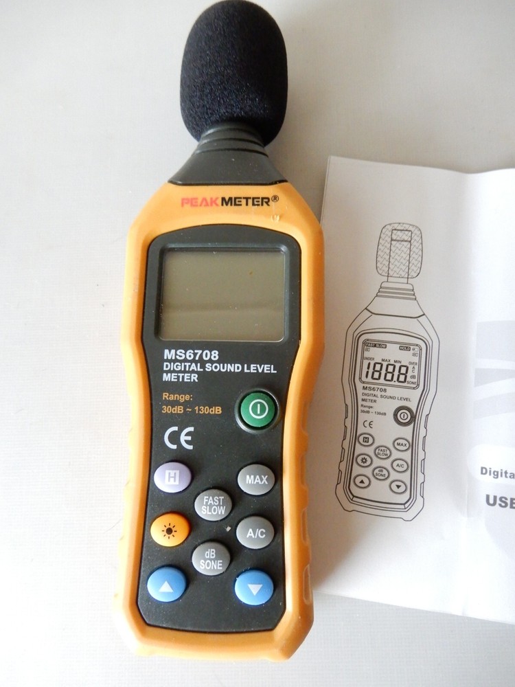 PeakMeter MS6708 Digital Sound Level Meter + Carry case + instructions