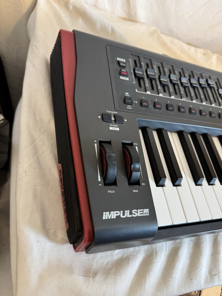 ✅Novation Impulse 49 Key USB Midi Keyboard Controller With Soft Case
