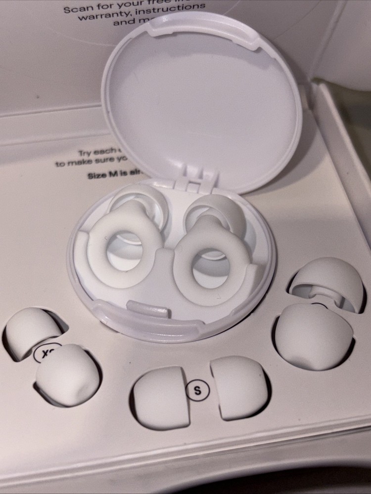 Loop Quiet 2 Earplugs WHITE New,Open Box