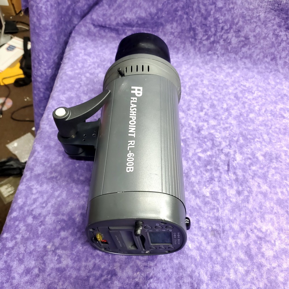 💥GOOD💥FLASHPOINT RL-600B LIGHT w/ CASE - CHARGER & BATTERY💥FULLY TESTED💥