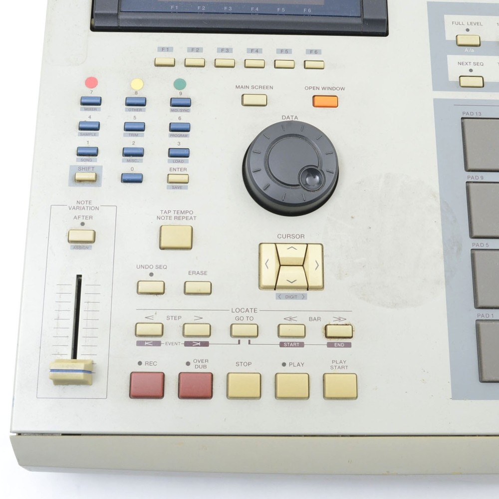 AKAI MPC2000XL Sampler Sequencer Drum Machine Tested Working Japan