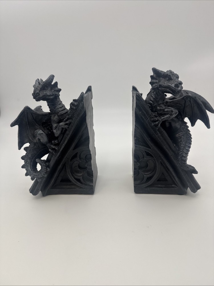 Toscano Castle Dragon Bookends