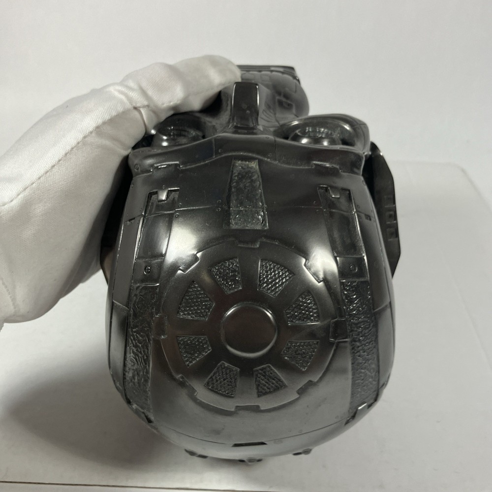 2007 Summit Collection Robotic Skull