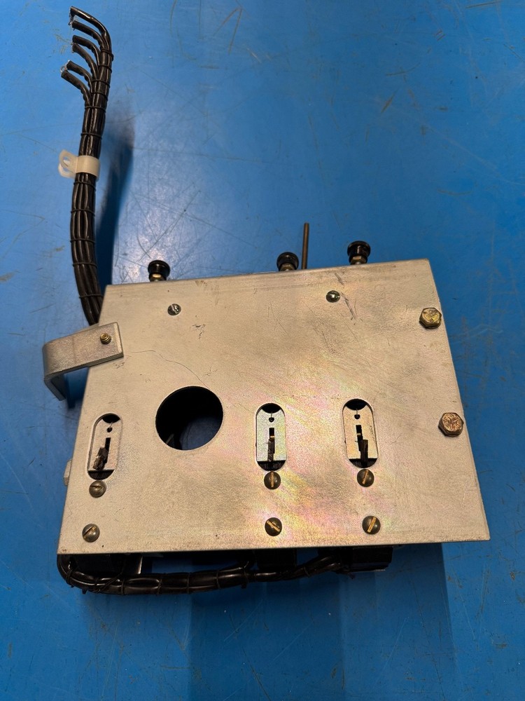 121C2870G2 GE Open Fuse Lock Out Device