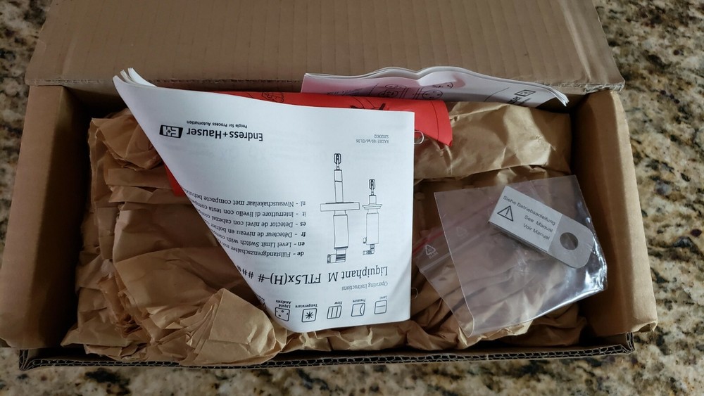 ENDRESS HAUSER FTL50H-PTC2AC8E3A LIQUIPHANT M LEVEL LIMIT SWITCH