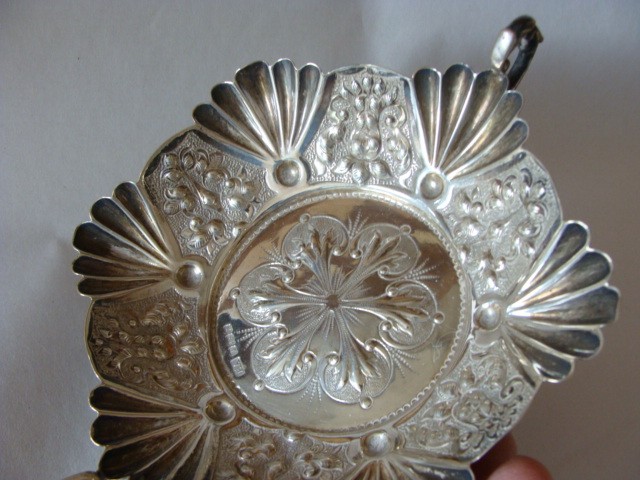 Ornate Sterling Silver Dish / Bowl ... 114 grams