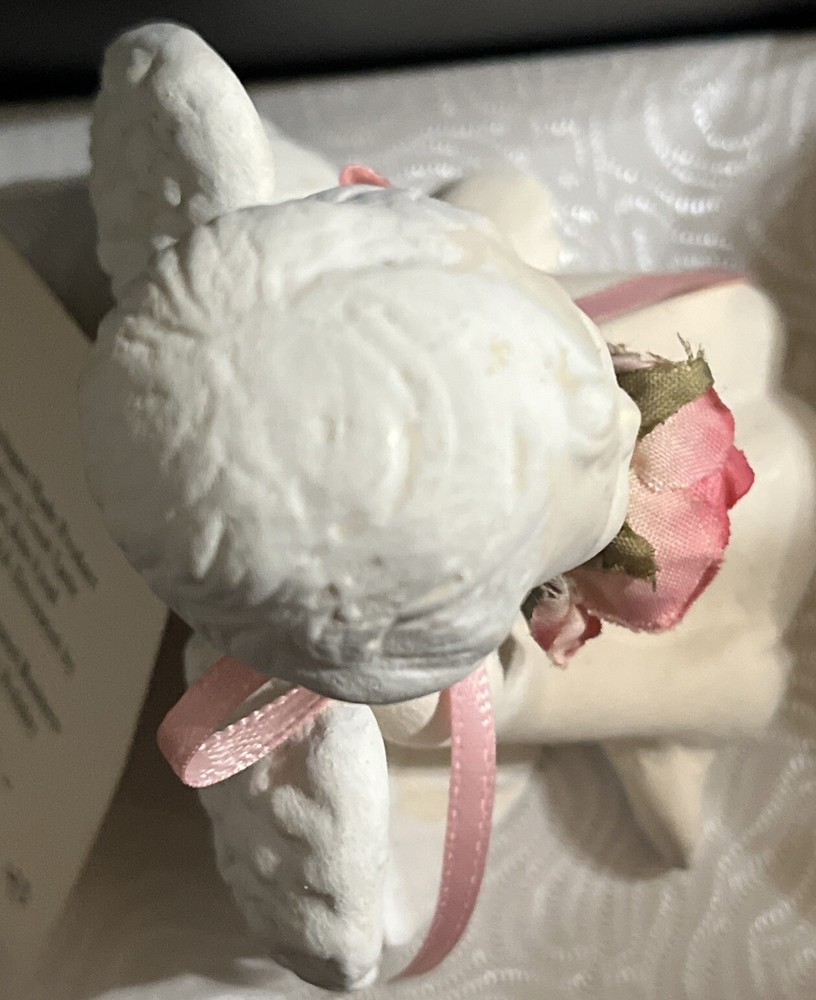 home decor christmas angel with present