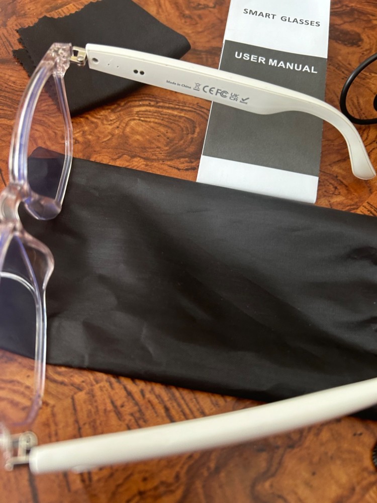 Bluetooth, smart glasses with UV protection