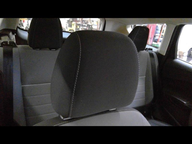 ESCAPE    2014 Headrest 339730