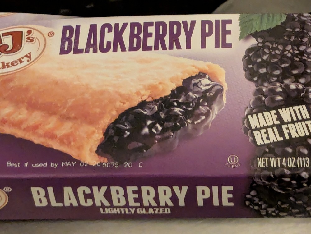 JJ's fruit Pie 🥧 4oz (blackberry, apple 🍏, cherry 🍒)