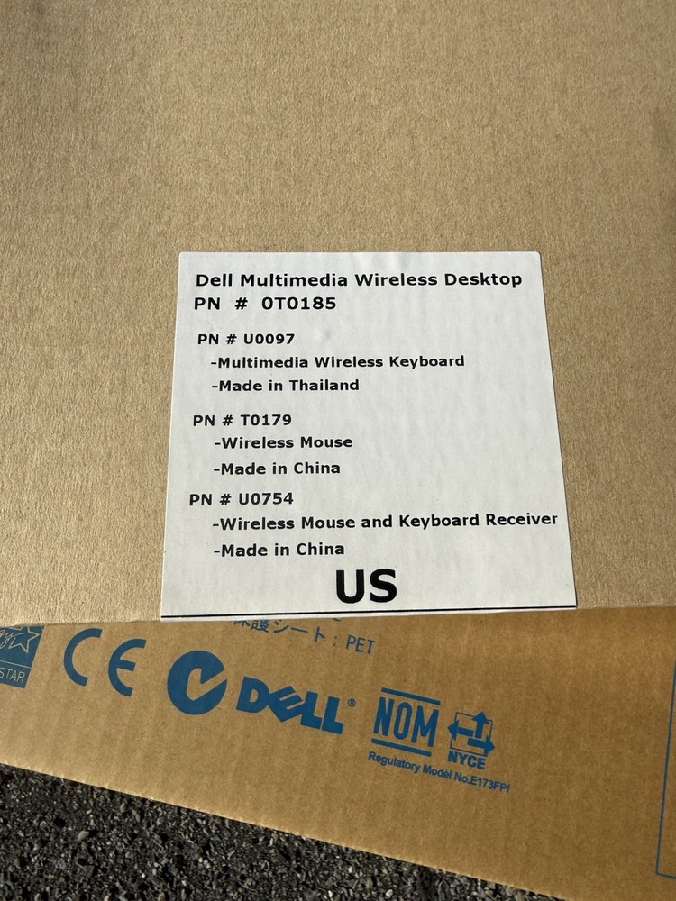 NEW OLD STOCK Dell Dimension 3000 Windows XP Desktop Computer 2004 NOS Complete