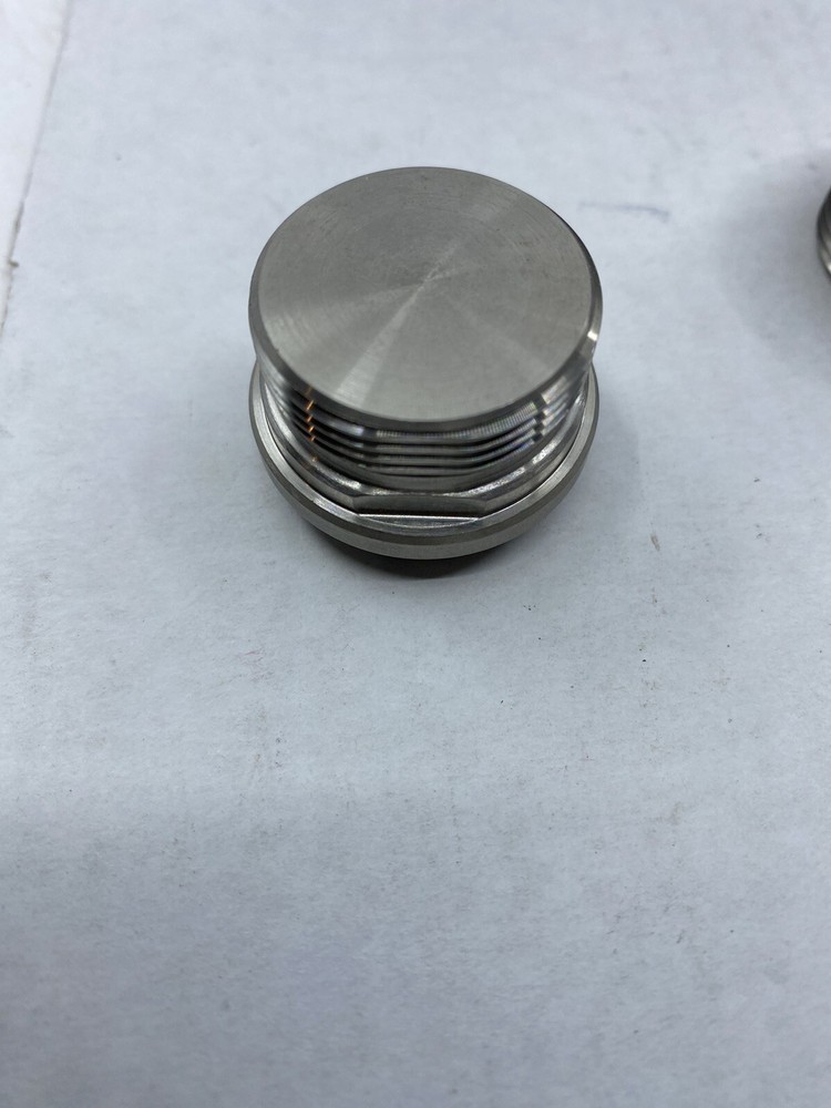 2 Eversys Threaded Plugs Part No. 108513