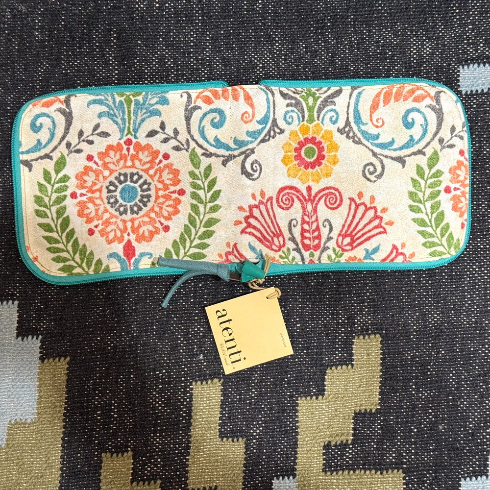 Atenti Circular Needle Case with Insert, Rambla Suzani Paisley Pattern