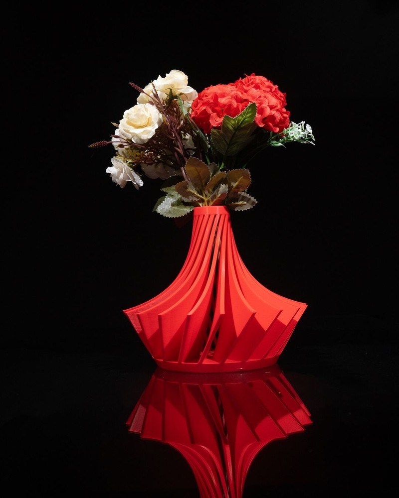 Kario Short Vase