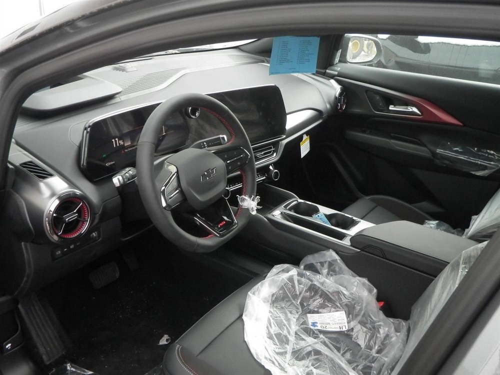 2026 Equinox EV RS Air Shutter