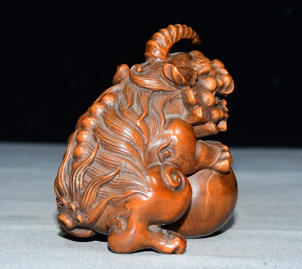 Exquisite Small Leaf Boxwood Unicorn Ornament