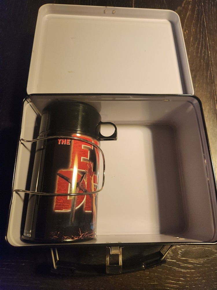 NECA 2001 the Evil Dead Lunchbox with Thermos Storage Kept