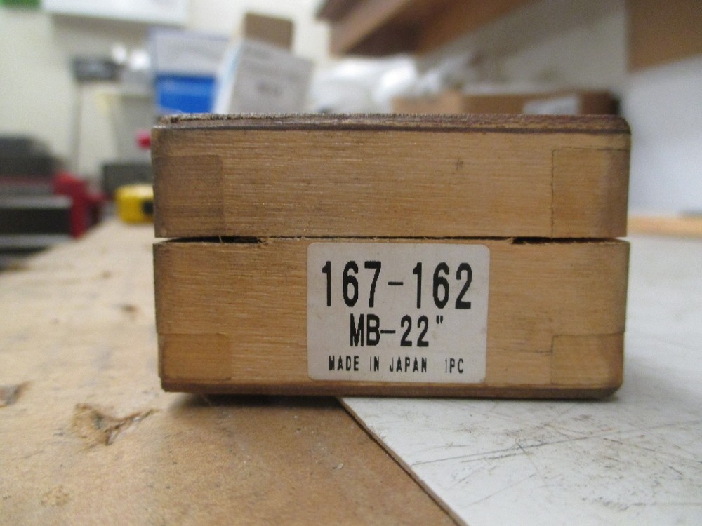 Mitutoyo Micrometer Standard 22" 167-162
