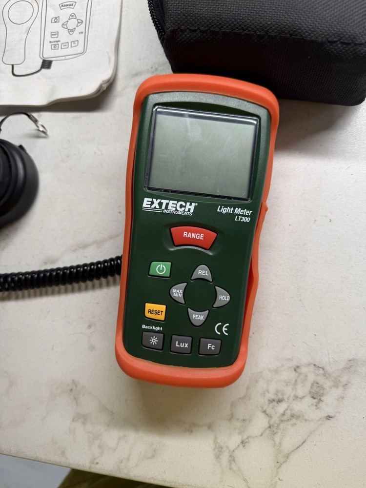 Extech LT300 Digital Light Meter