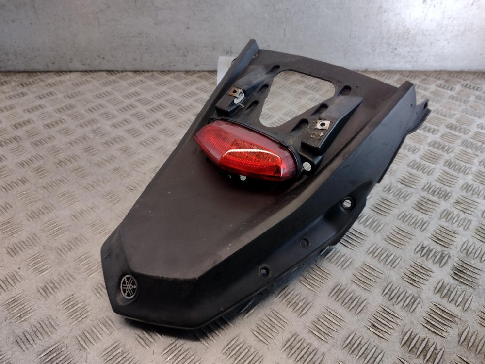 2014 YAMAHA MT 125 Rear Tail Light