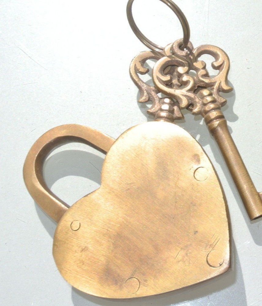 engraved PADLOCK 3" Vintage stye HEART LOVE solid brass 2 keys lock bridge