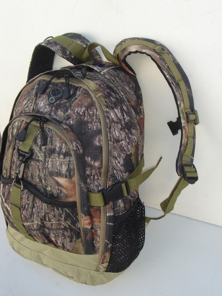 Explorer Mossy Oak 17" Day Pack Backpack Hiking Camping