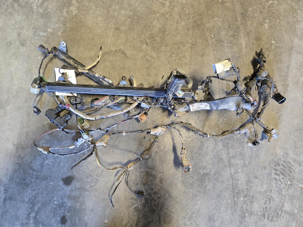 2005 Jeep Wrangler Engine Wire Harness; 4.0L; (Right Hand Drive) Automatic, 4X4.