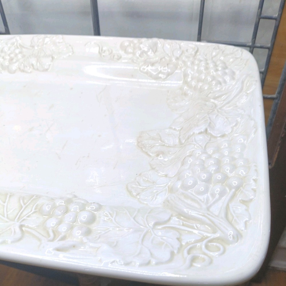 HUGE ANTIQUE / VINTAGE SERVING PLATTER. CERAMIC WHITE GRAPE VINE PERIMETER db.
