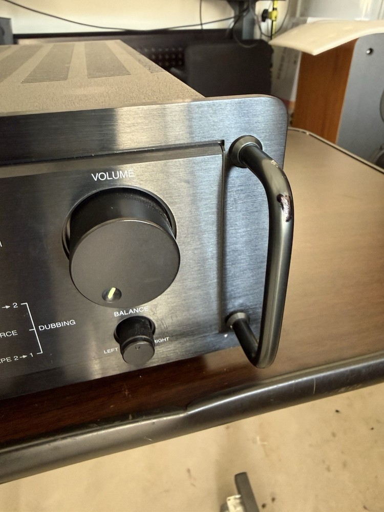 The Carver Receiver HR-752 Nice