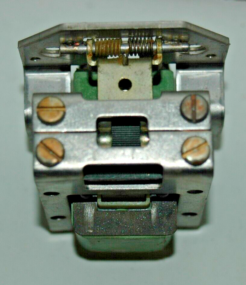 MAGNET COIL AND GUIDE ASSEMBLY CAT #548A799G2 FOR RELAY, PNEUMATIC REL -SURPLUS-