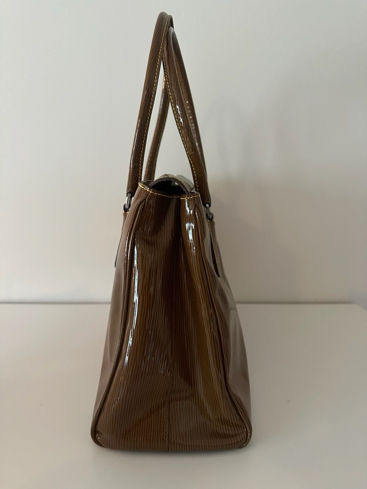 Prada Patent Leather Tote Brown Ribbed Top Handle Bag