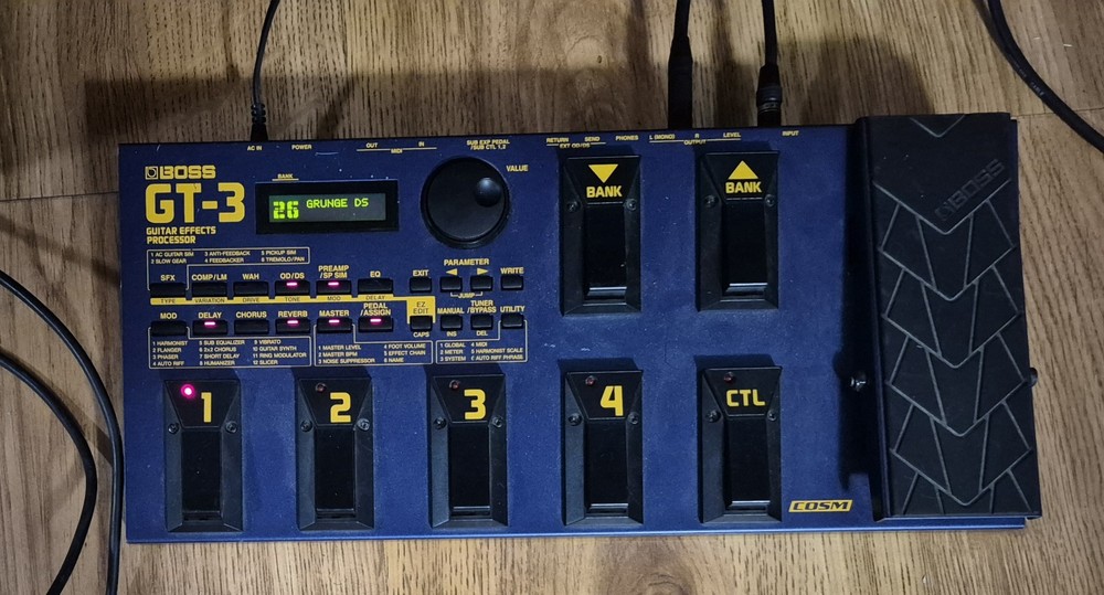 BOSS GT-3 GUITAR EFFECTS PROCESSOR PEDAL - TESTED / WORKS
