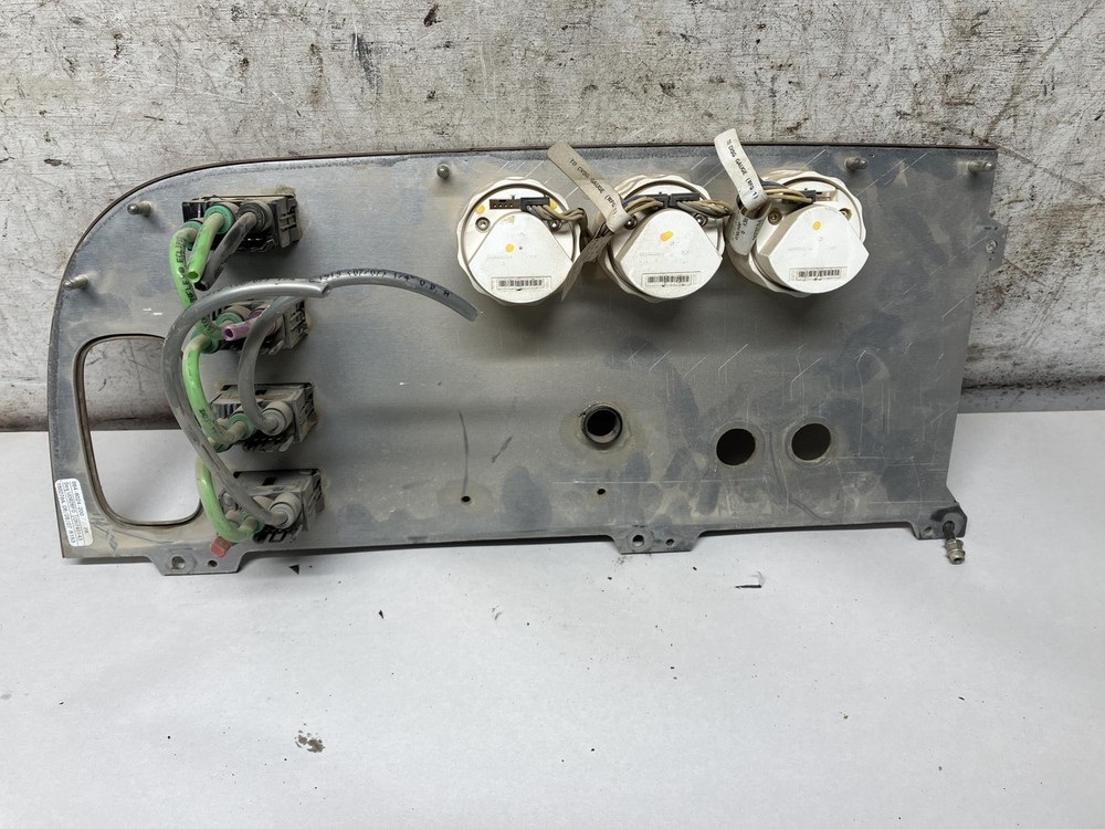 2008-2024 Peterbilt 367 GAUGE AND SWITCH Dash Panel - Used